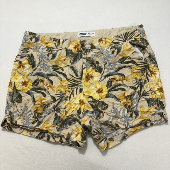 Old Navy Pants - Old Navy Women's 20 Everyday Shorts Mid Rise 5" Inseam Yellow Hawaiian Floral